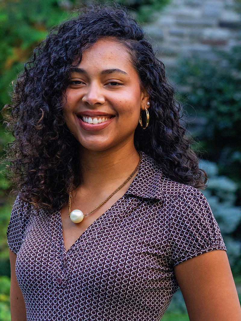 Jillian Privott headshot