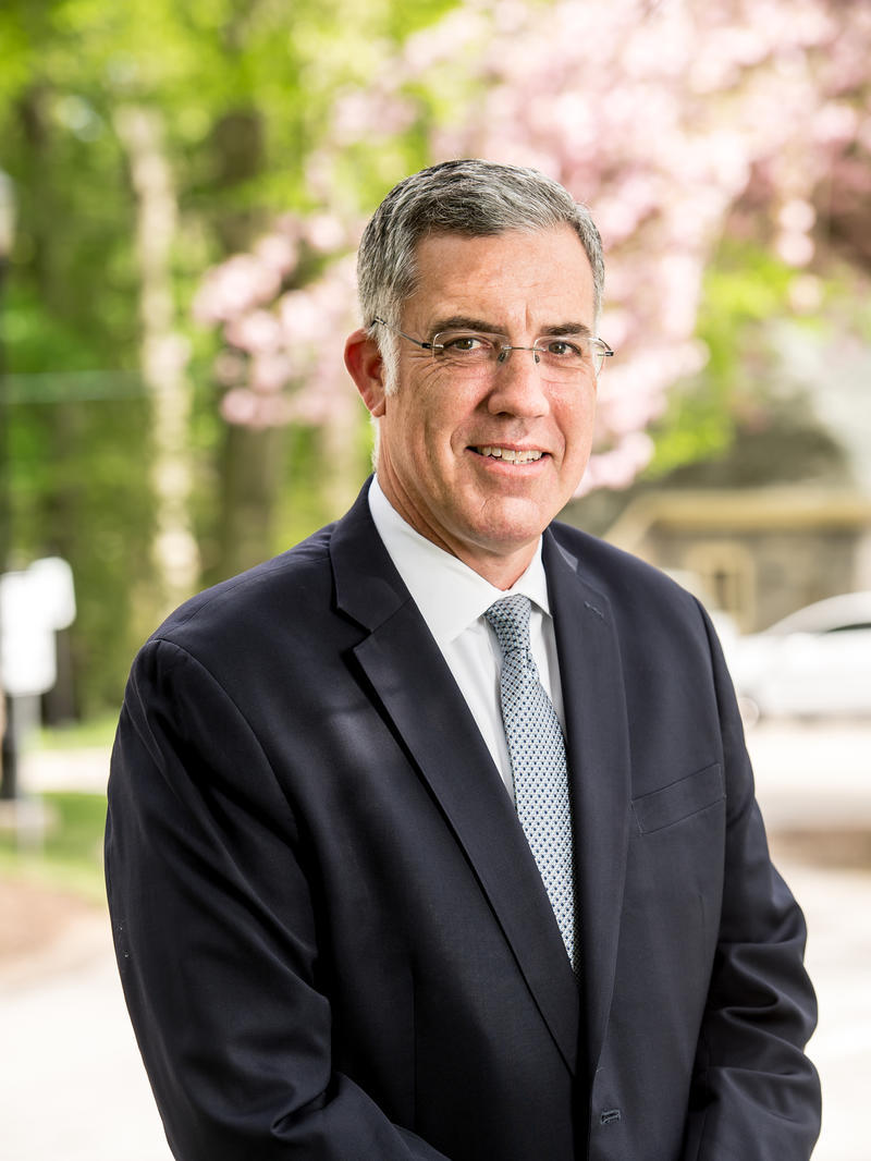 Marty Farrell ’88, ’98 (MS)