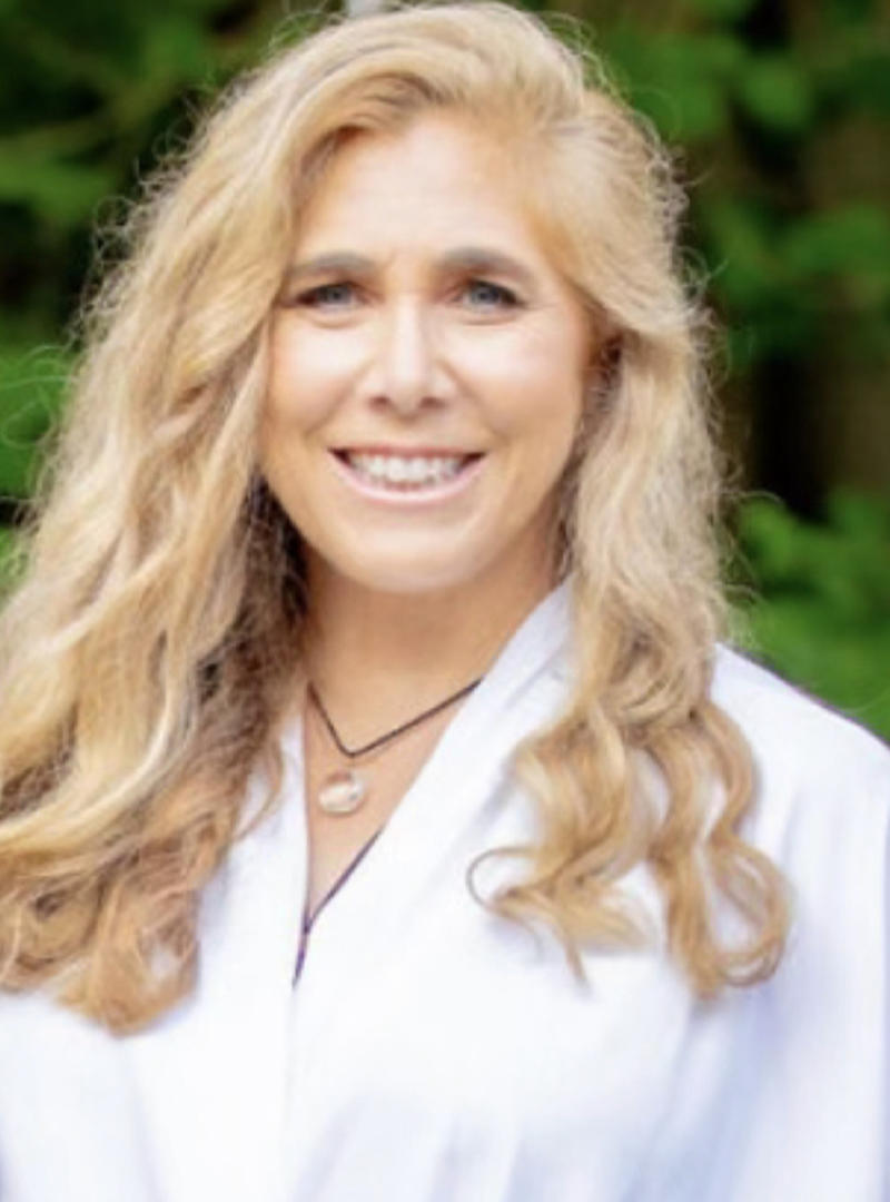 Headshot of Maria Long